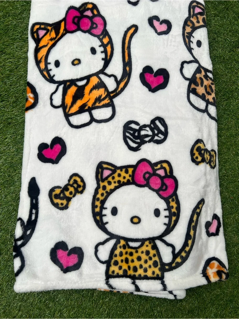 Hello Kitty Leopard Plush Throw Blanket